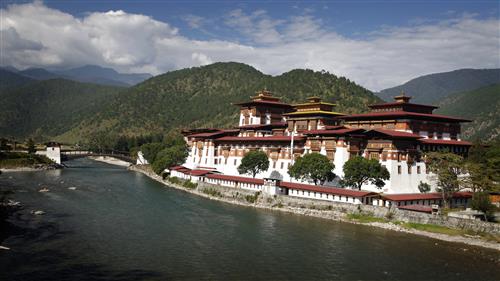 bhutan3 (Custom).jpg